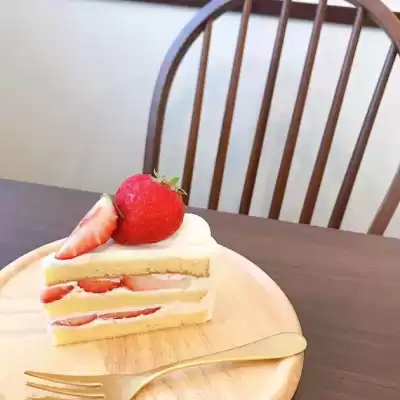 神戸の美味しいイチゴを使ったショートケーキです